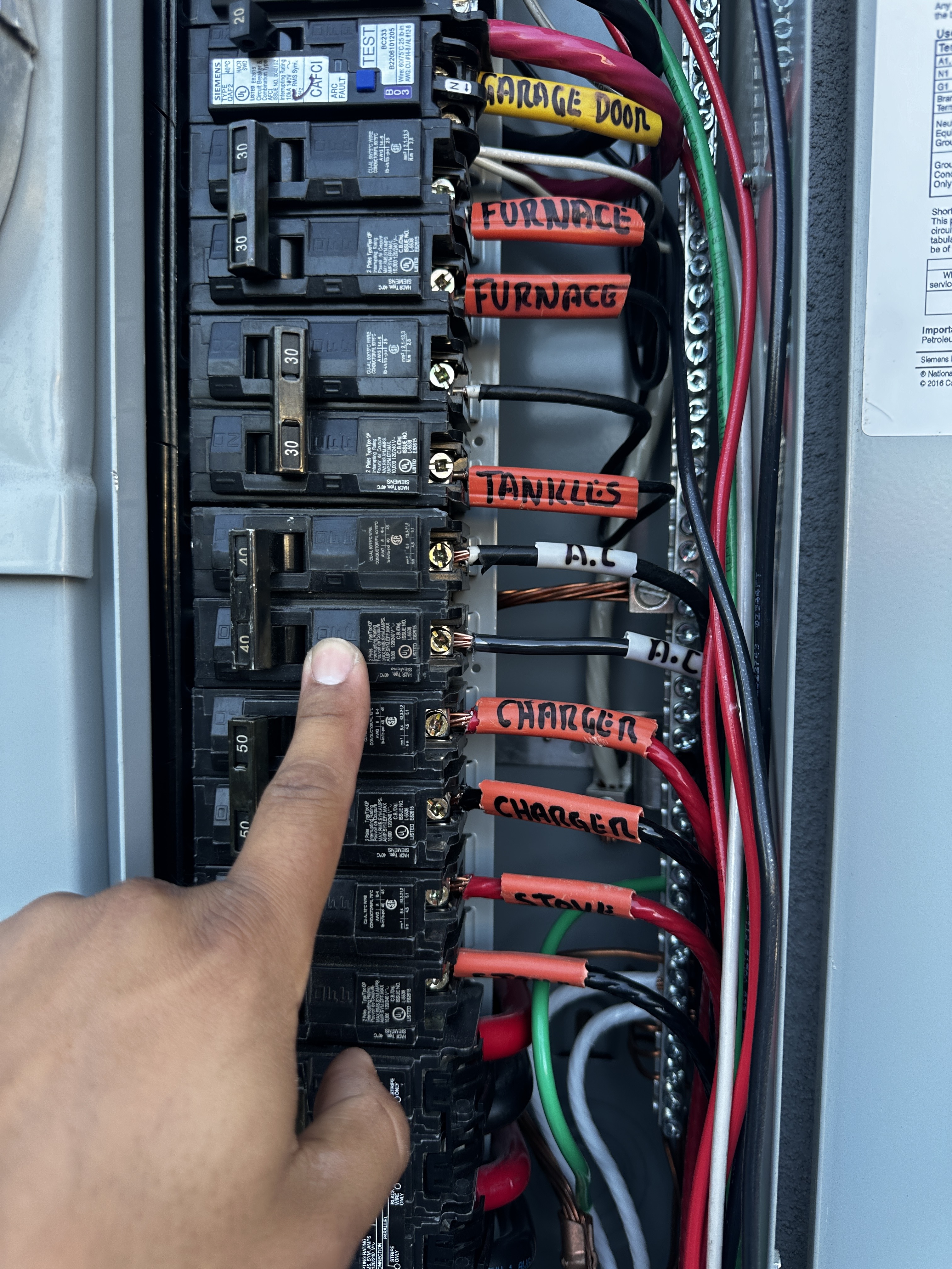 Well Label and Well Comb Electrical Panels